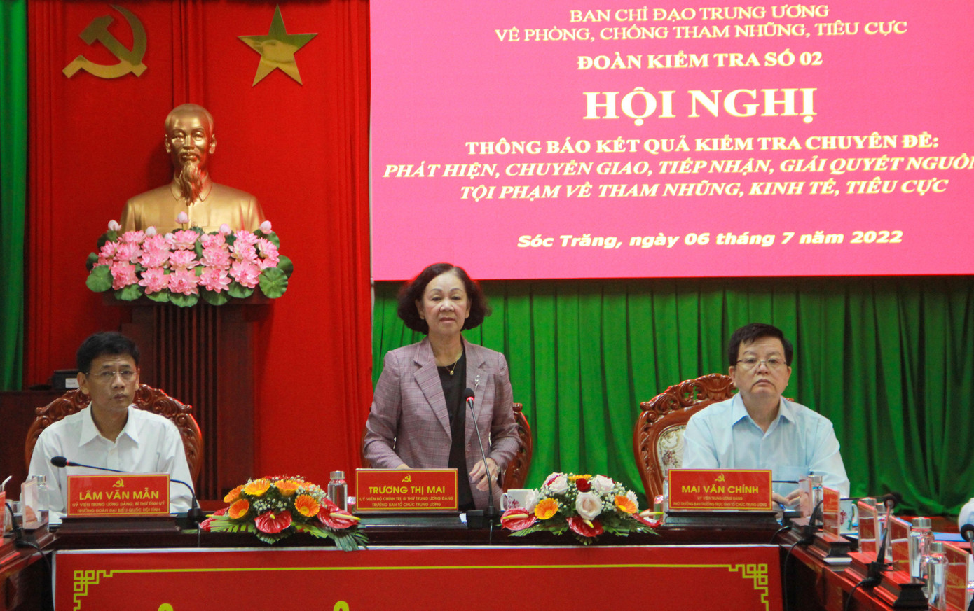 Trưởng Ban Tổ chức Trung ương Trương Thị Mai.