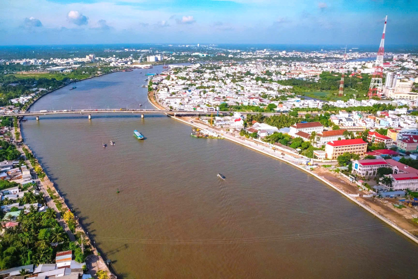 Một góc TP. Cần Thơ nhìn từ trên cao. Một góc TP. Cần Thơ nhìn từ trên cao.