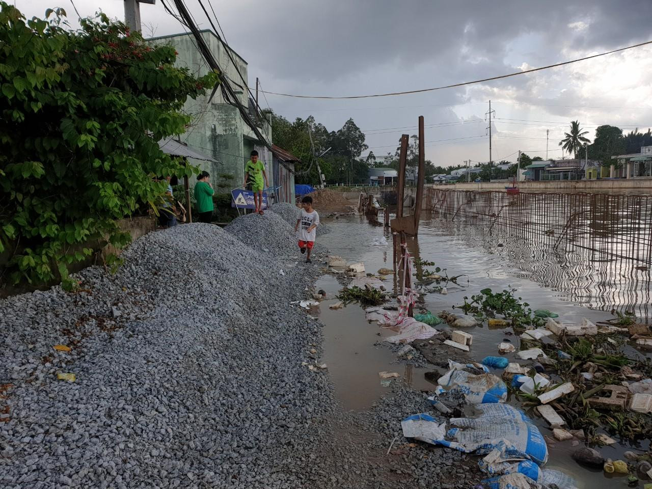 Dự án kè Cái Sơn. Dự án kè Cái Sơn.