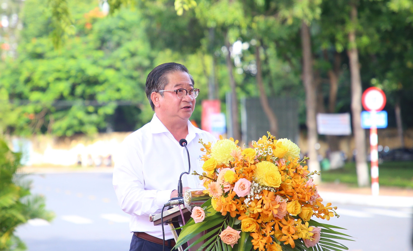 Chủ tịch UBND TP. Cần Thơ Trần Việt Trường phát biểu.