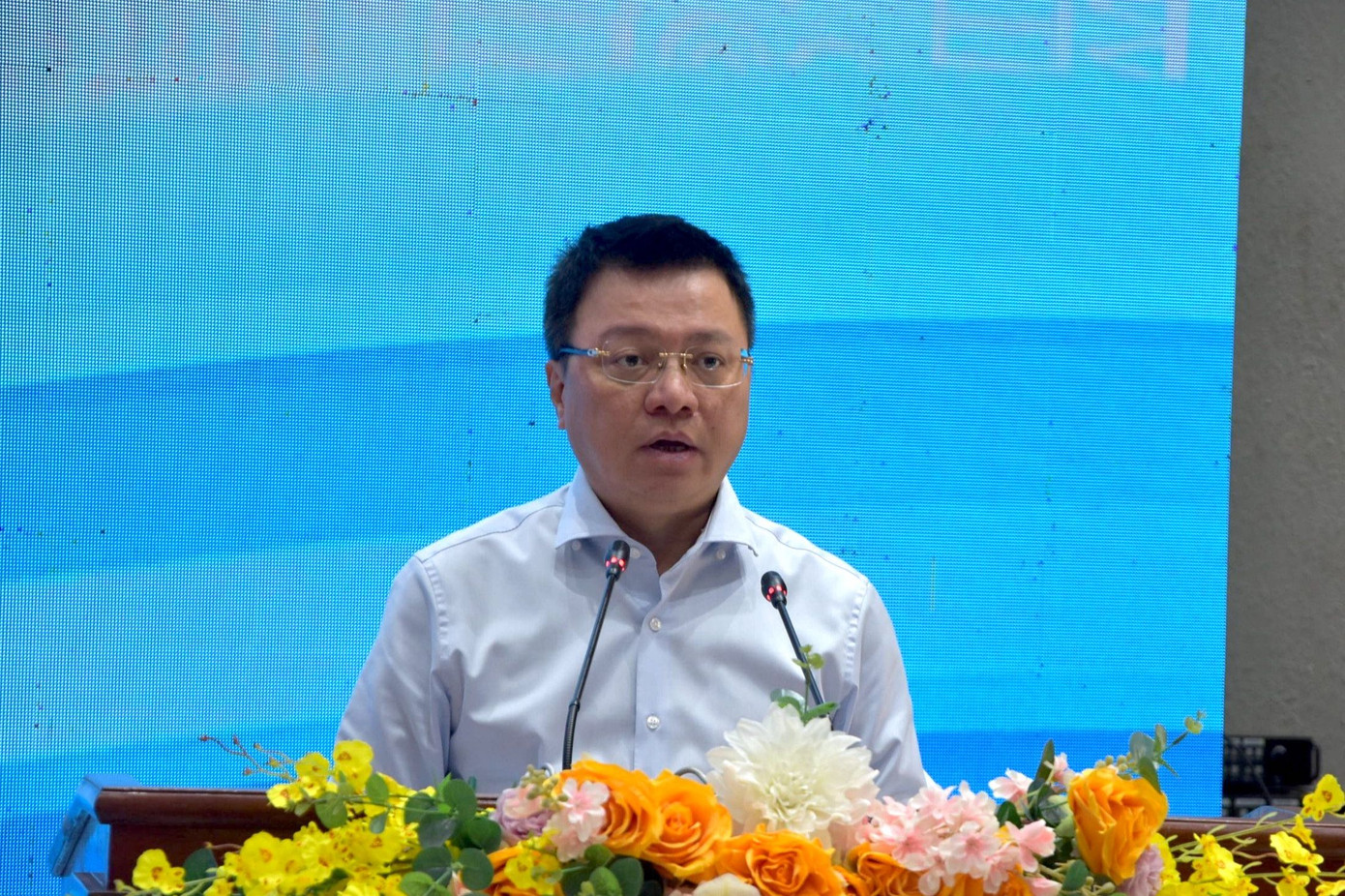 Ông Lê Quốc Minh - Chủ tịch Hội Nhà báo Việt Nam phát biểu tại hội nghị. Ông Lê Quốc Minh - Chủ tịch Hội Nhà báo Việt Nam phát biểu tại hội nghị.