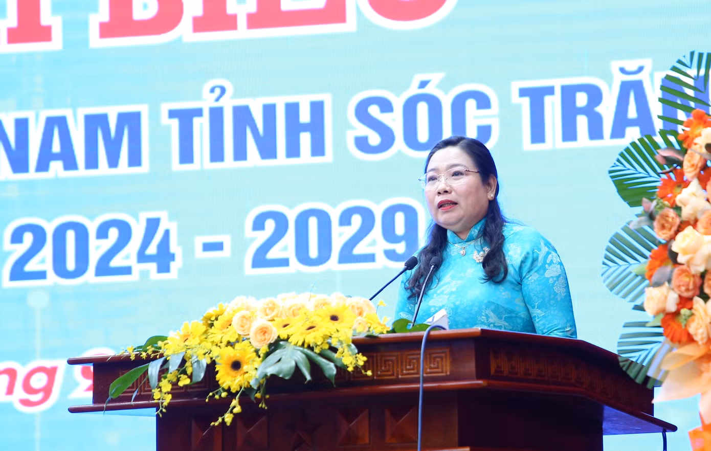 Phó Bí thư thường trực Tỉnh ủy Sóc Trăng phát biểu tại đại hội.