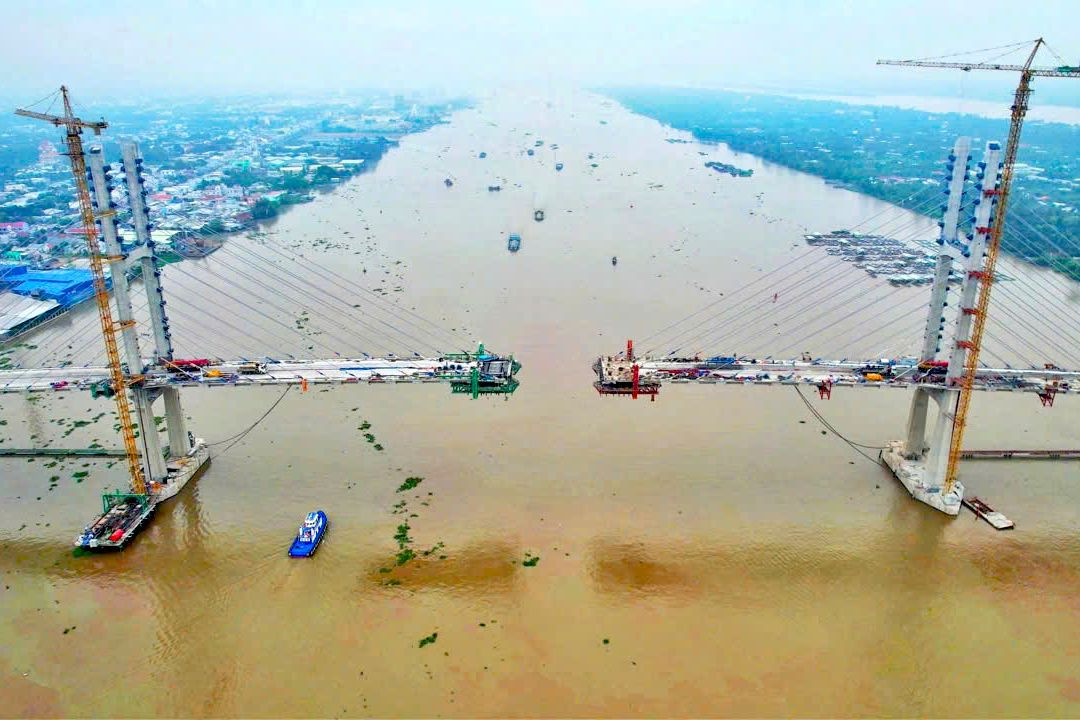 Cầu Rạch Miễu 2 sớm đưa vào sử dụng sẽ giúp giảm tải cho cầu Rạch Miễu hiện hữu, thúc đẩy phát triển kinh tế - xã hội khu vực Đồng bằng sông Cửu Long. Với tinh thần quyết tâm cao độ, các đơn vị thi công đang nỗ lực để công trình hoàn thành đúng tiến độ, đáp ứng mong đợi của người dân tỉnh Tiền Giang - Bến Tre.