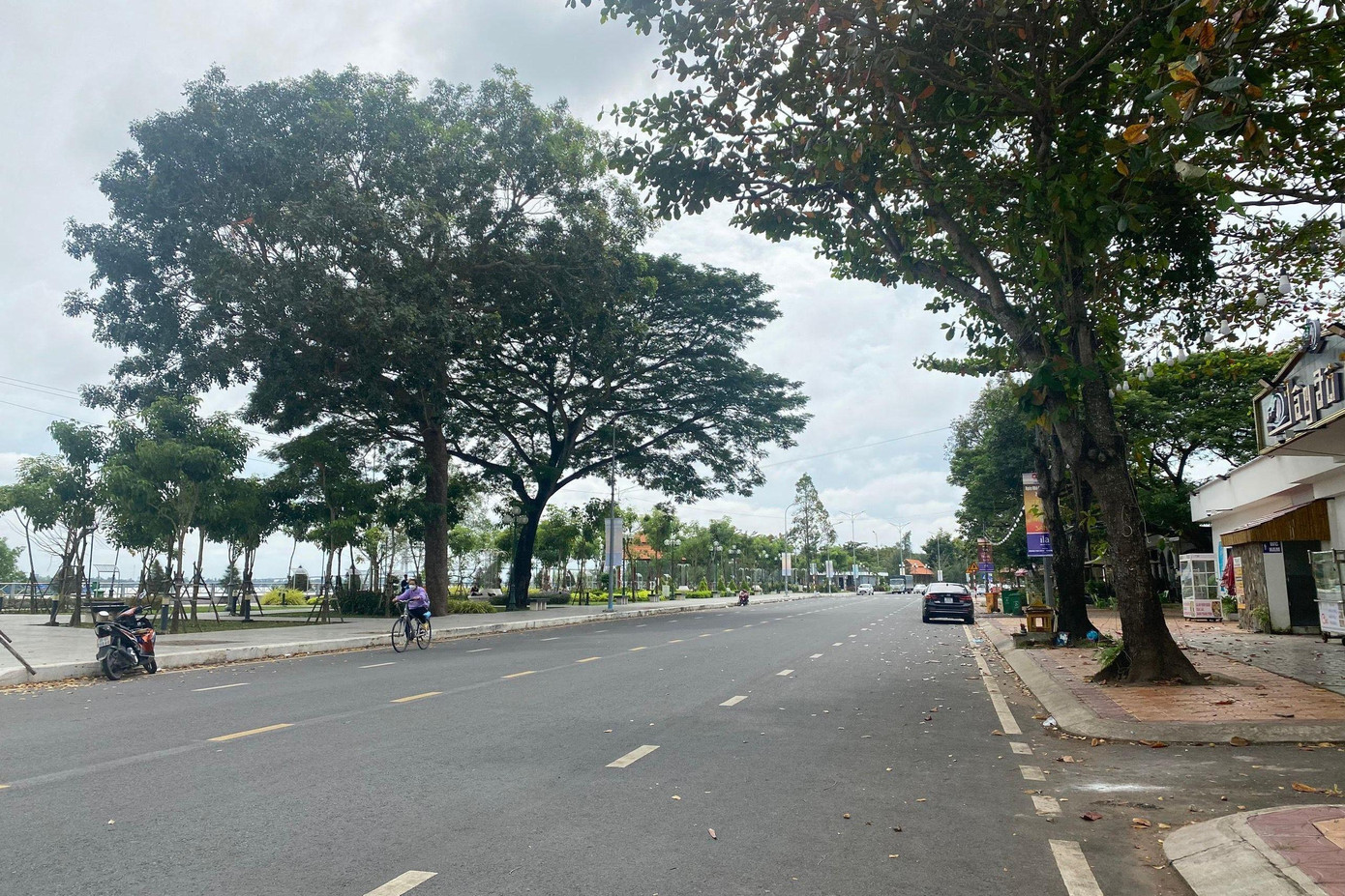 Nhiều thiếu sót, sai phạm tại dự án cải tạo công viên Sông Hậu (ảnh: Nhật Huy). Nhiều thiếu sót, sai phạm tại dự án cải tạo công viên Sông Hậu (ảnh: Nhật Huy).