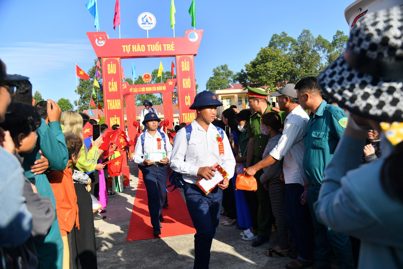 Năm nay, chất lượng tân binh tại Kiên Giang được nâng lên, Đảng viên tăng 0,74% so với năm 2023; sức khỏe loại 1 - 2 đạt trên 53%, còn lại là loại 3; trình độ trung cấp, cao đẳng, đại học chiếm gần 10% tổng số tân binh.