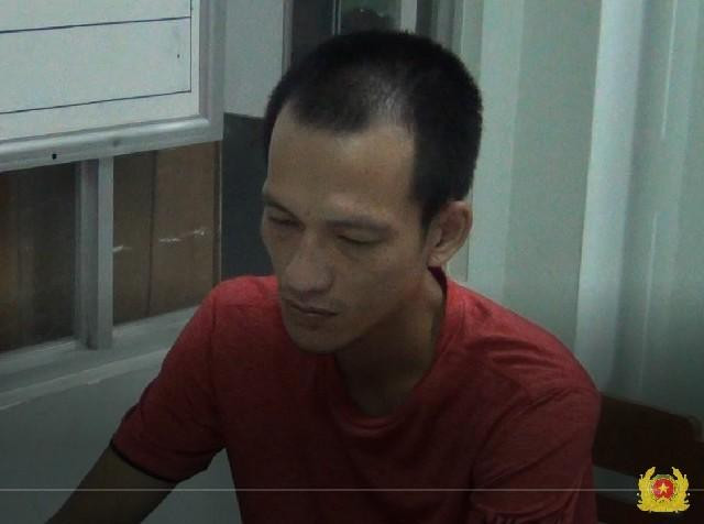 Đạt là đối tượng cầm dao đâm bà Mười.-Ảnh: CATG