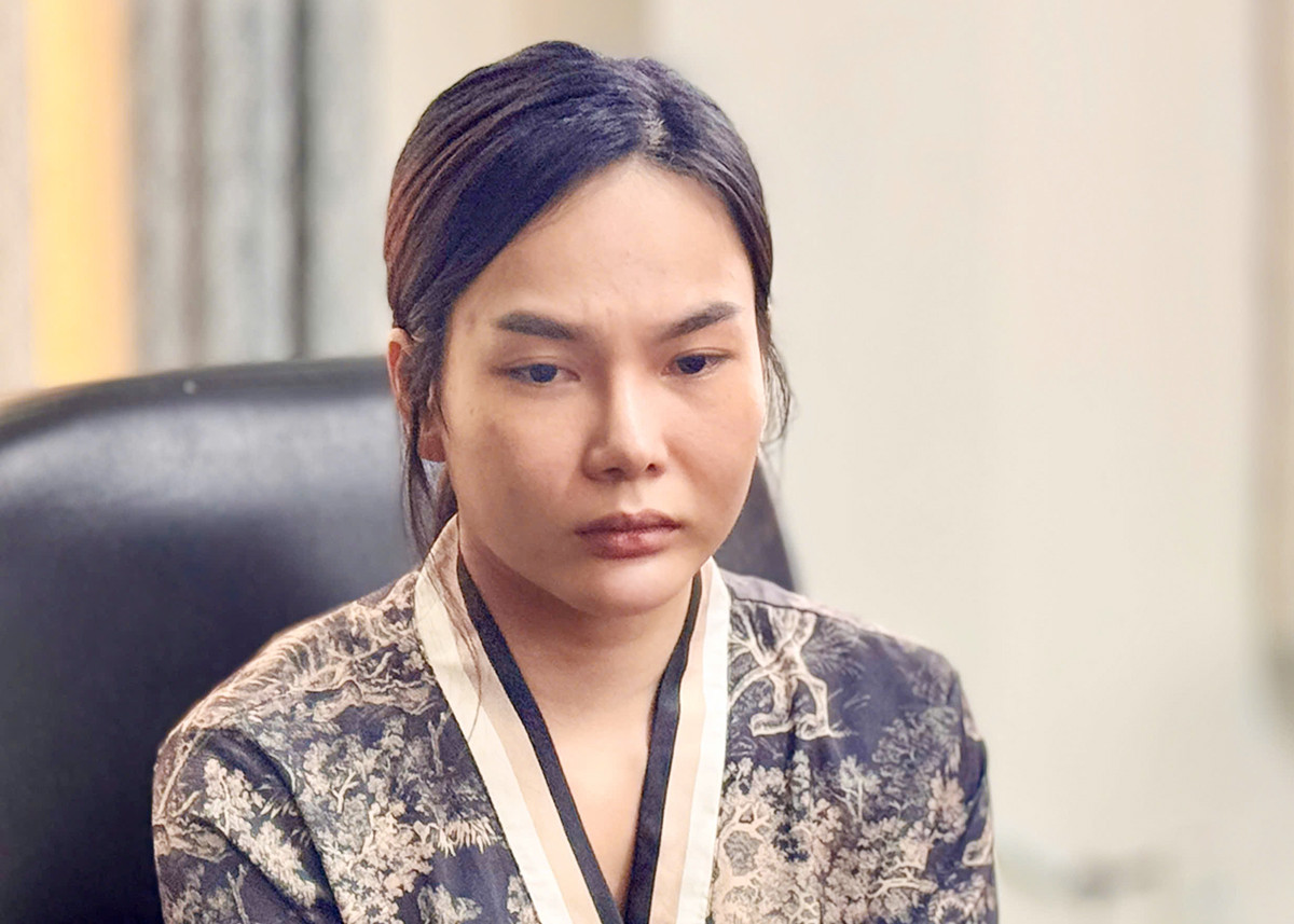 Nguyễn Thị Kim Hoa tại cơ quan công an.