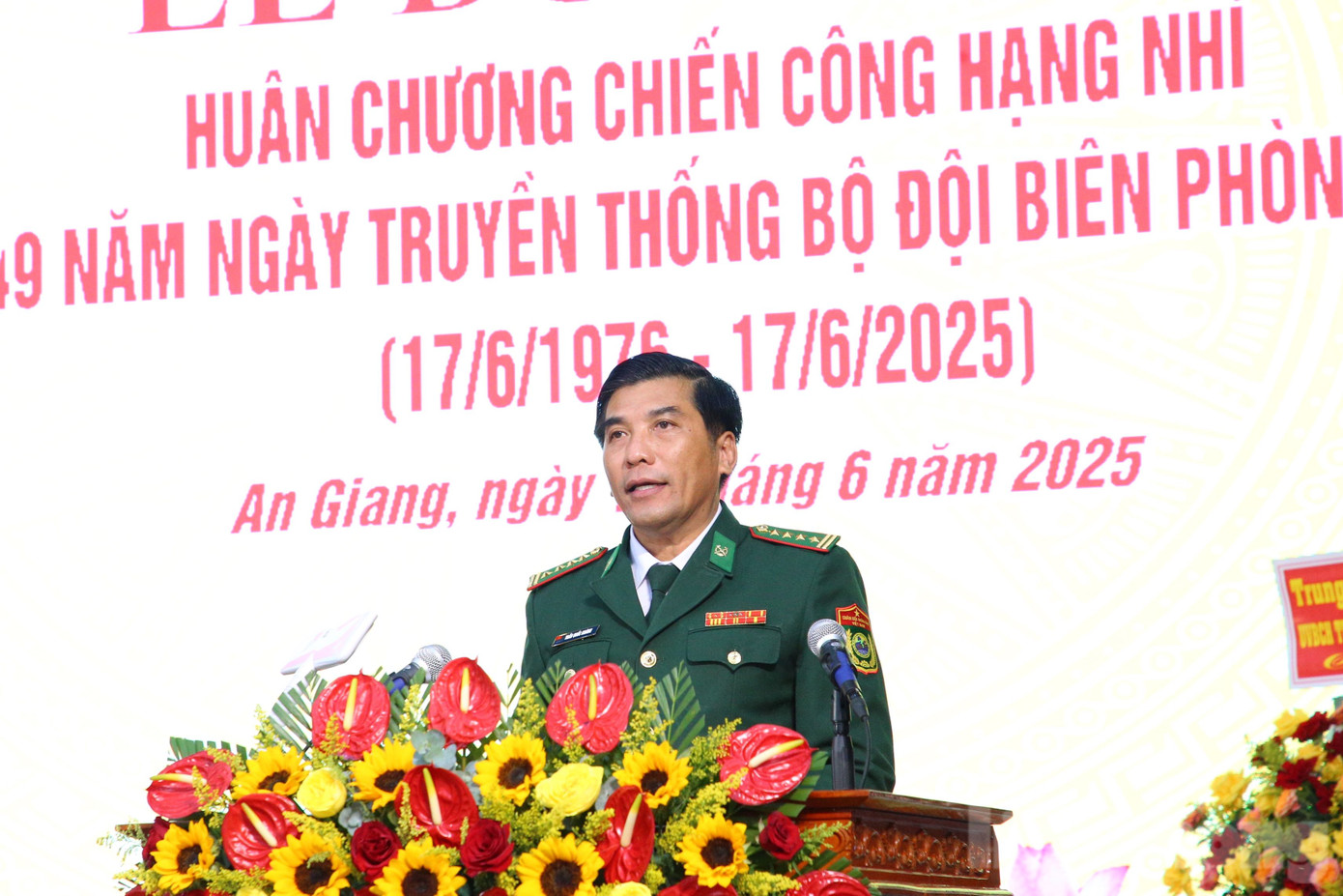 Đại tá Trần Quốc Khánh - Chỉ huy Trưởng BĐBP tỉnh An Giang. Đại tá Trần Quốc Khánh - Chỉ huy Trưởng BĐBP tỉnh An Giang.