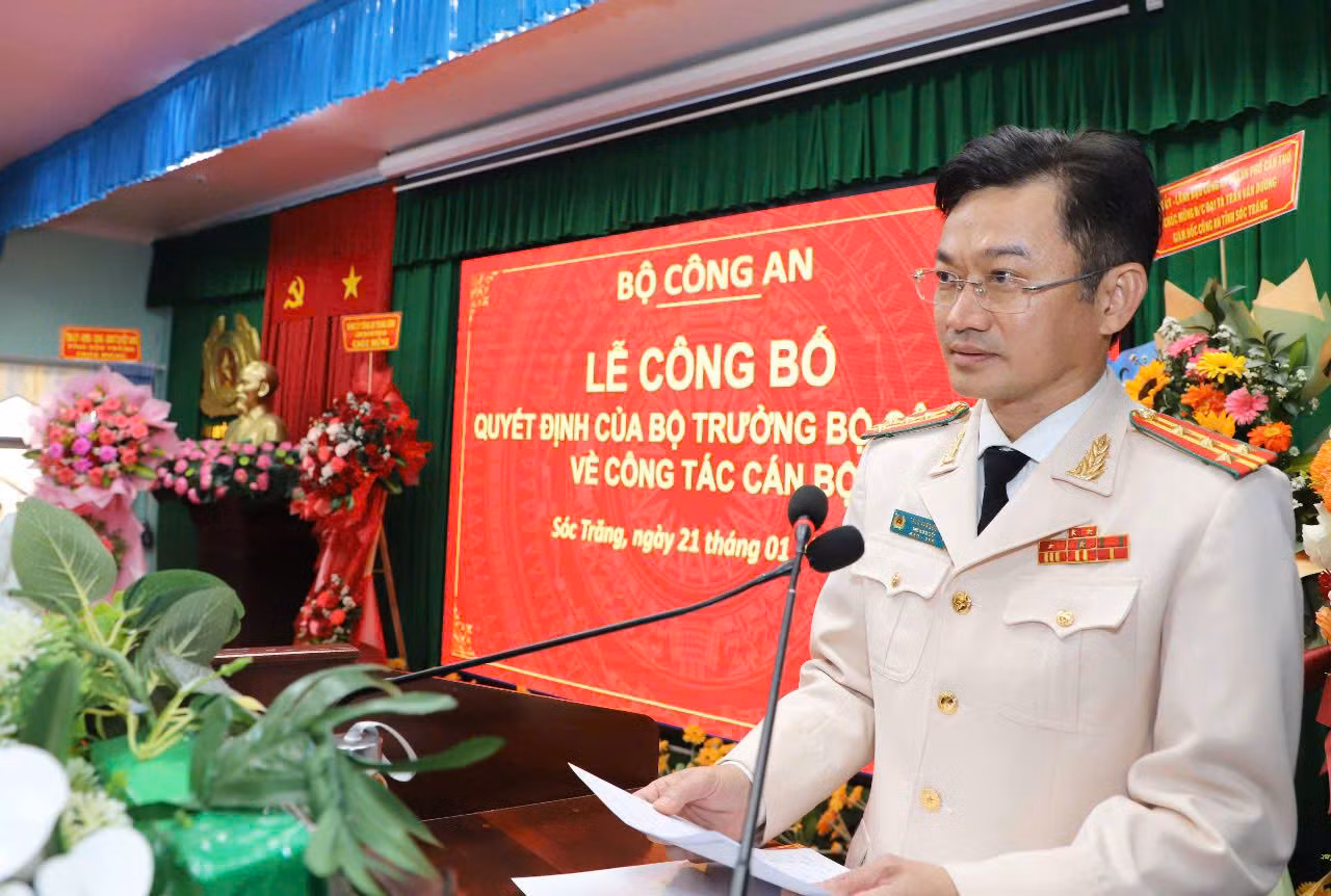 Đại tá Trần Văn Dương phát biểu tại buổi lễ. Đại tá Trần Văn Dương phát biểu tại buổi lễ.