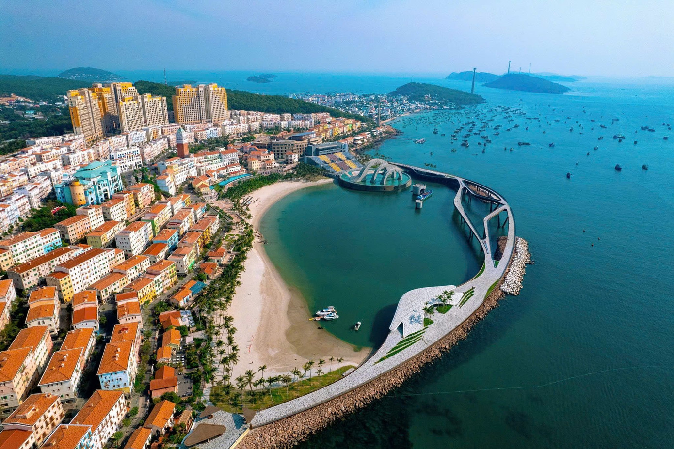 APEC 2027 sẽ là dấu ấn quan trọng, khẳng định vị thế Việt Nam trên trường quốc tế. APEC 2027 sẽ là dấu ấn quan trọng, khẳng định vị thế Việt Nam trên trường quốc tế.