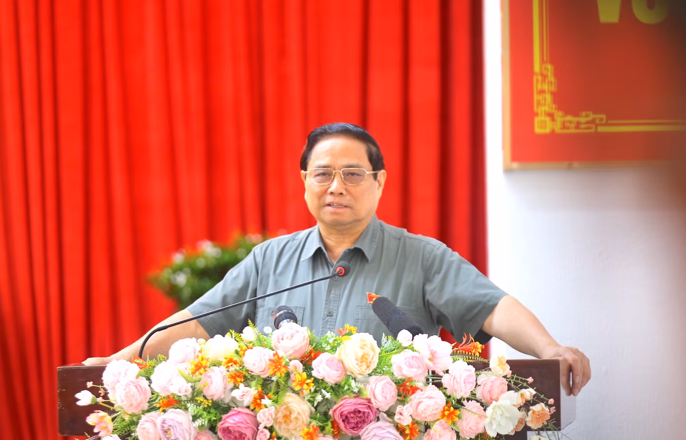 Thủ tướng Phạm Minh Chính phát biểu tại buổi tiếp xúc cử tri.