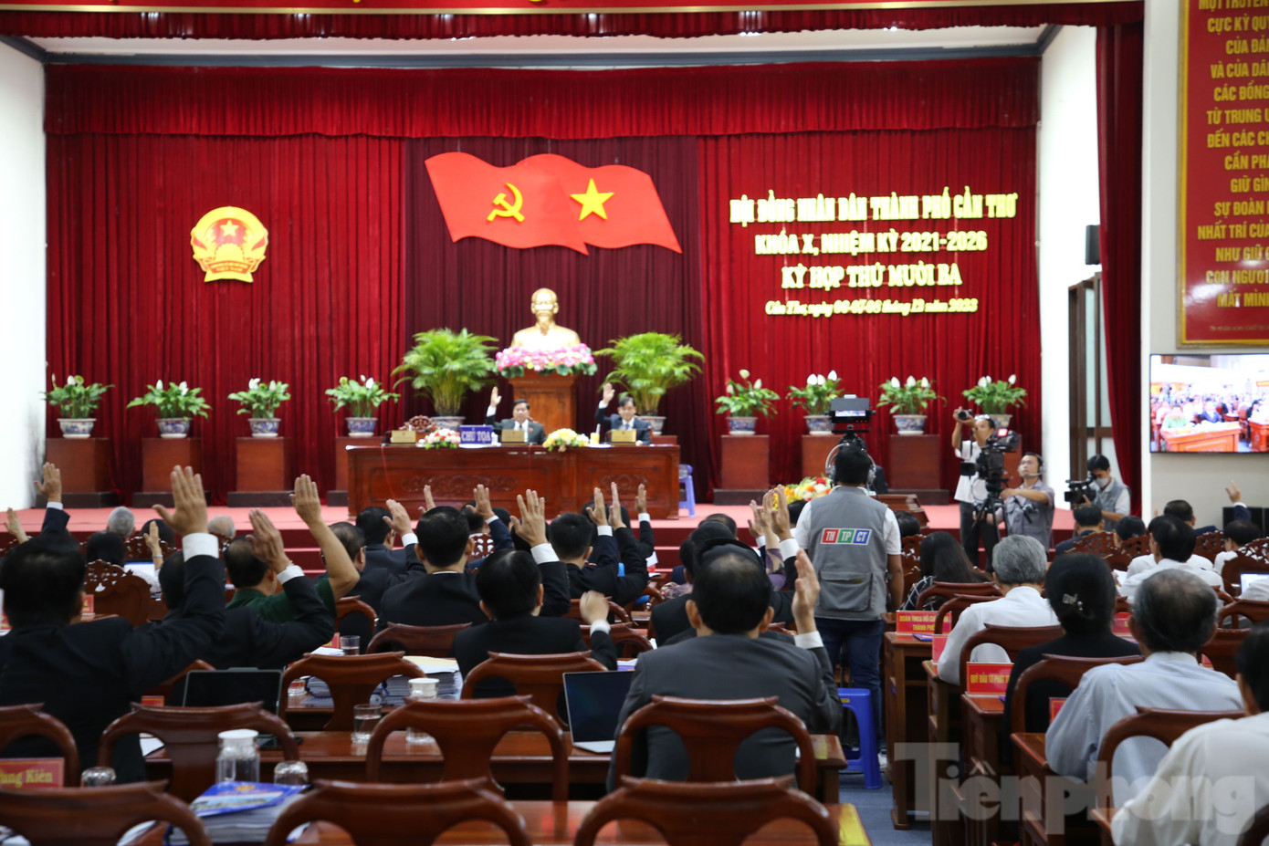 Quang cảnh Kỳ họp thứ 13, HĐND TP. Cần Thơ. Ảnh: Nhật Huy. Quang cảnh Kỳ họp thứ 13, HĐND TP. Cần Thơ. Ảnh: Nhật Huy.