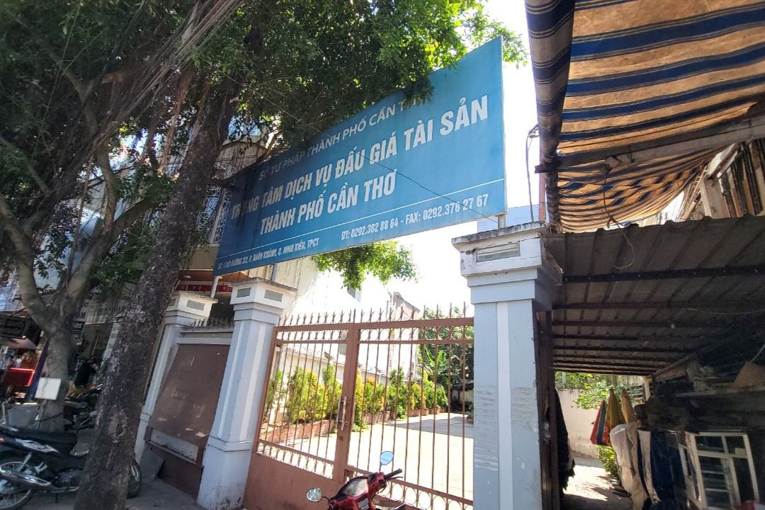 Trung tâm Dịch vụ đấu giá tài sản thành phố Cần Thơ. Trung tâm Dịch vụ đấu giá tài sản thành phố Cần Thơ.