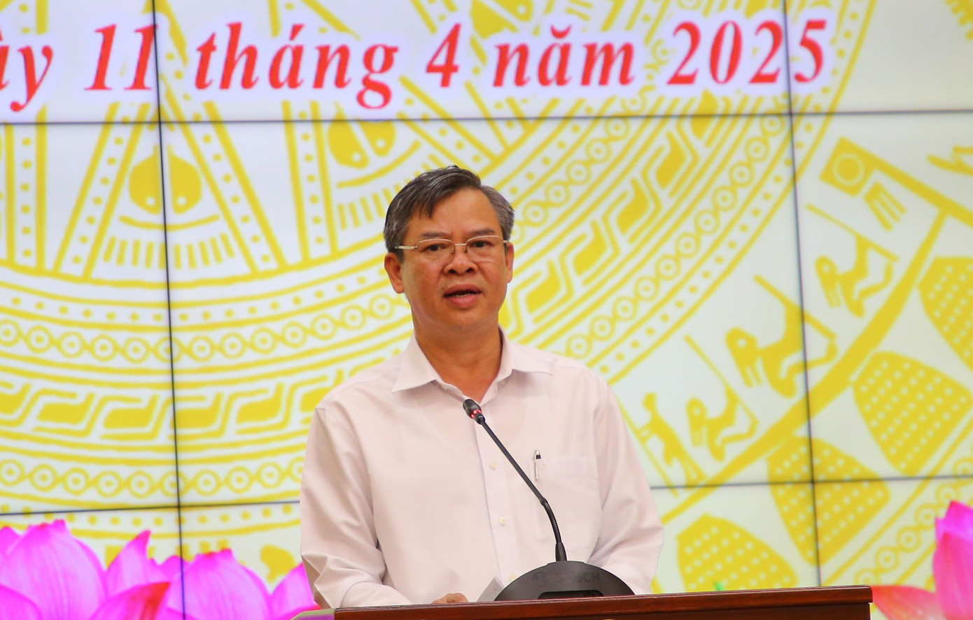 Ông Trương Cảnh Tuyên - Chủ tịch UBND TP. Cần Thơ thông tin báo chí về dự án Bệnh viện Ung bướu. Ảnh: Nhật Huy.