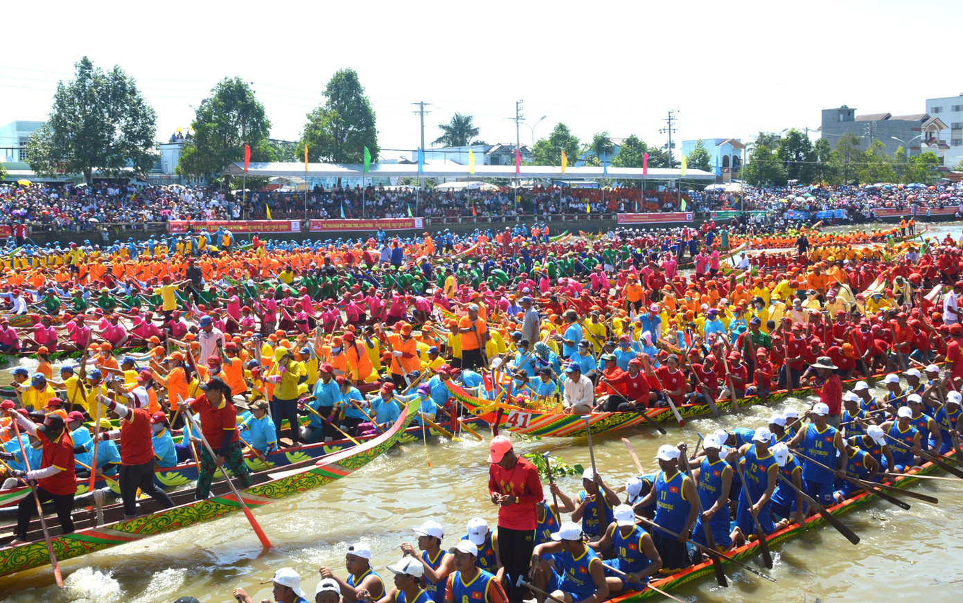 Lễ hội Oóc Om Bóc - Đua ghe Ngo năm 2023 tỉnh Sóc Trăng diễn ra từ ngày 20- 27/11.