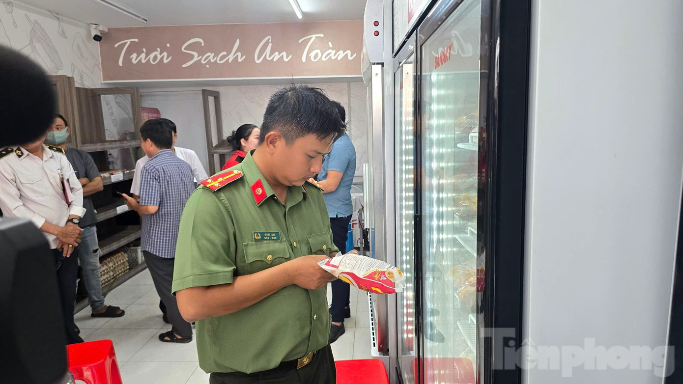 Tại thời điểm kiểm tra, cơ sở này vắng khách.