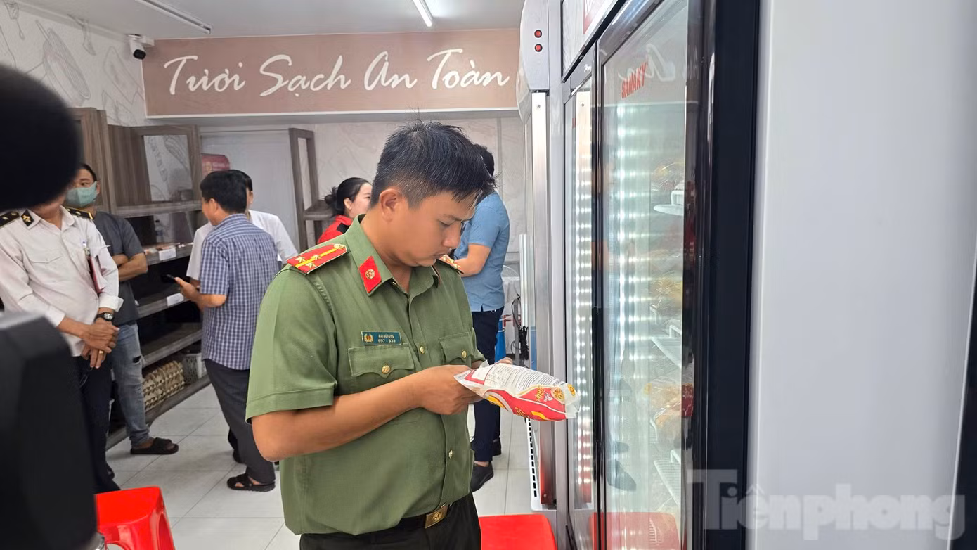 Tại thời điểm kiểm tra, cơ sở này vắng khách.