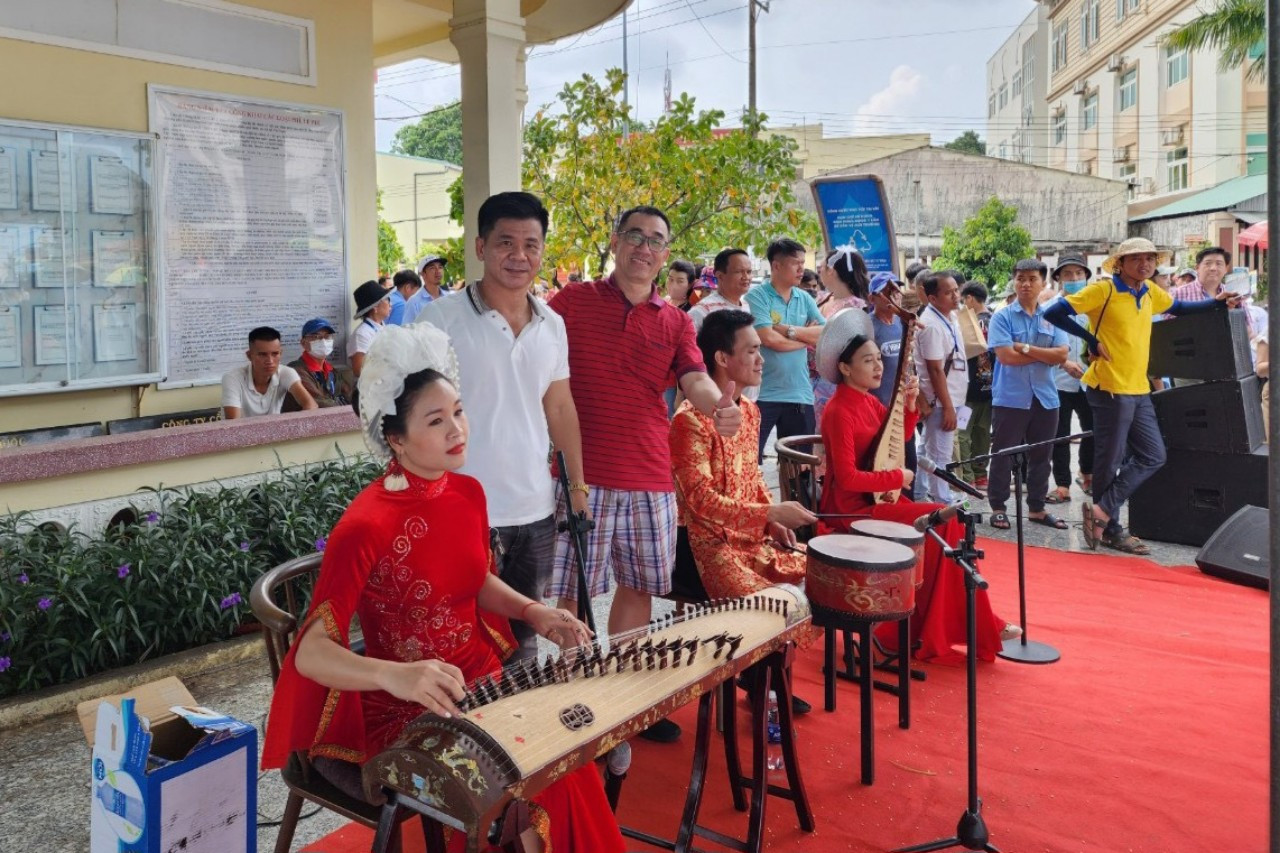 Phú Quốc đã tổ chức lễ đón nồng nhiệt.