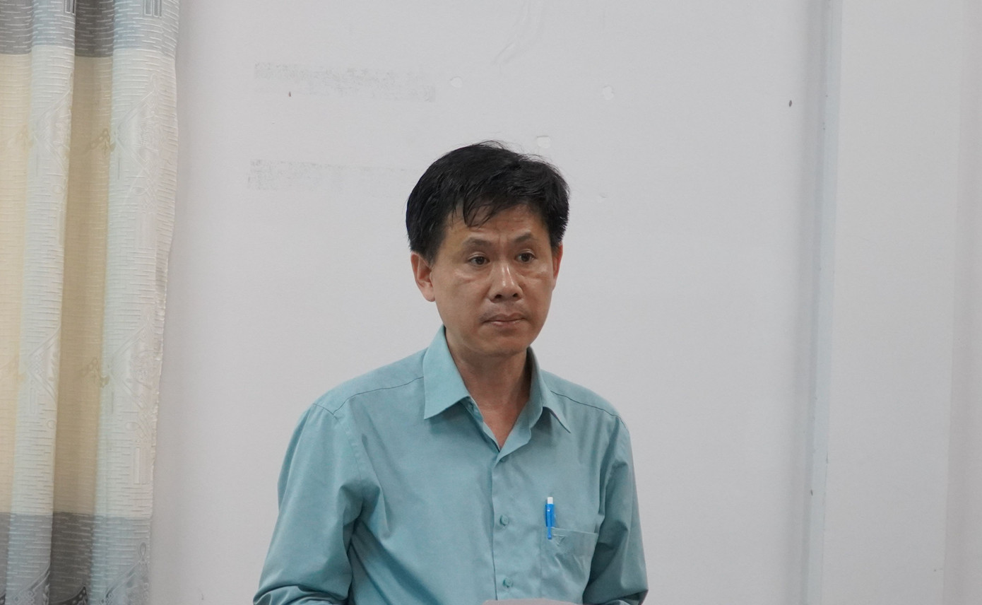 Ông Đặng Văn Bình – Phó Chi cục An toàn vệ sinh thực phẩm tỉnh Kiên Giang thông tin tại buổi họp báo. Ông Đặng Văn Bình – Phó Chi cục An toàn vệ sinh thực phẩm tỉnh Kiên Giang thông tin tại buổi họp báo.