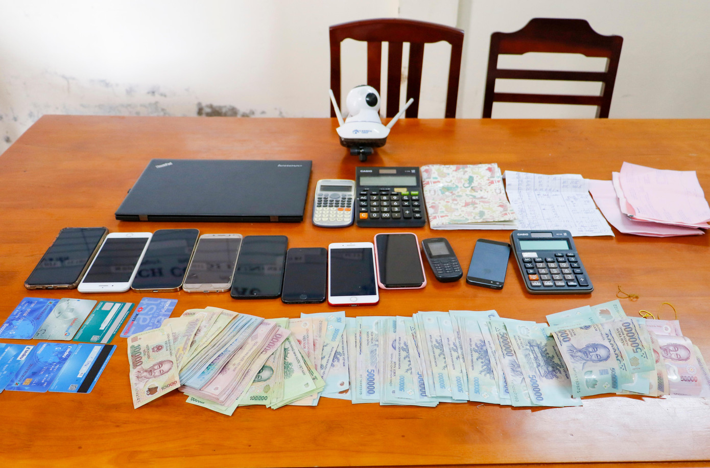 Tang vật được công an thu giữ.