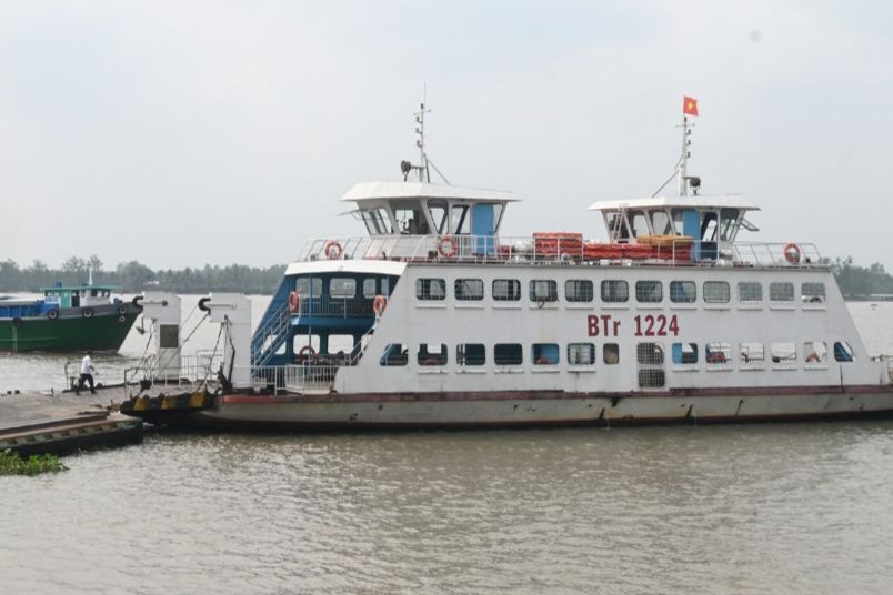 Phà tạm Rạch Miễu chính thức thu phí xe 2 bánh từ ngày 27/1 Phà tạm Rạch Miễu chính thức thu phí xe 2 bánh từ ngày 27/1