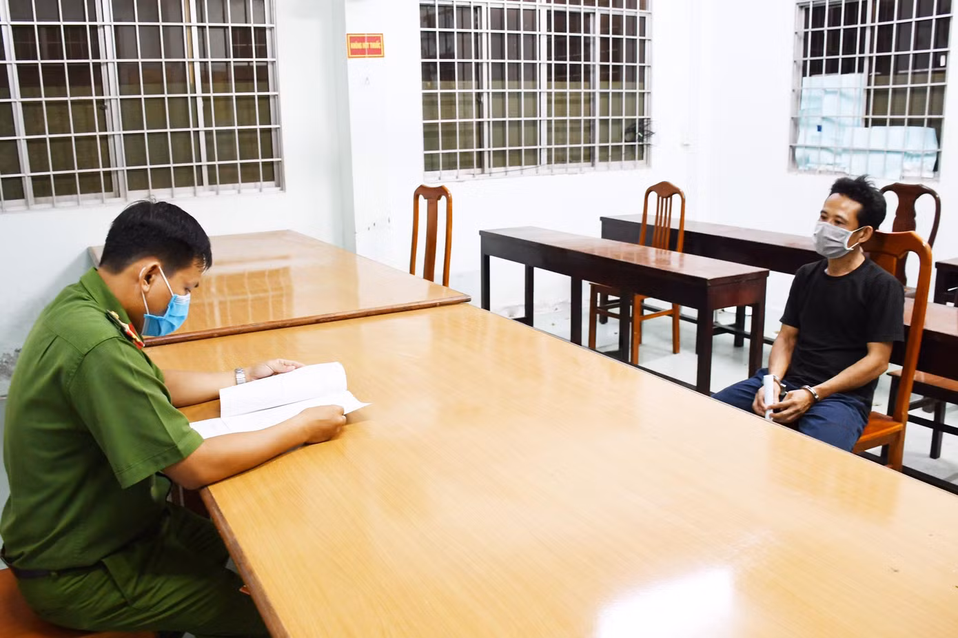 Công an làm việc với Nguyễn Thanh Tú.