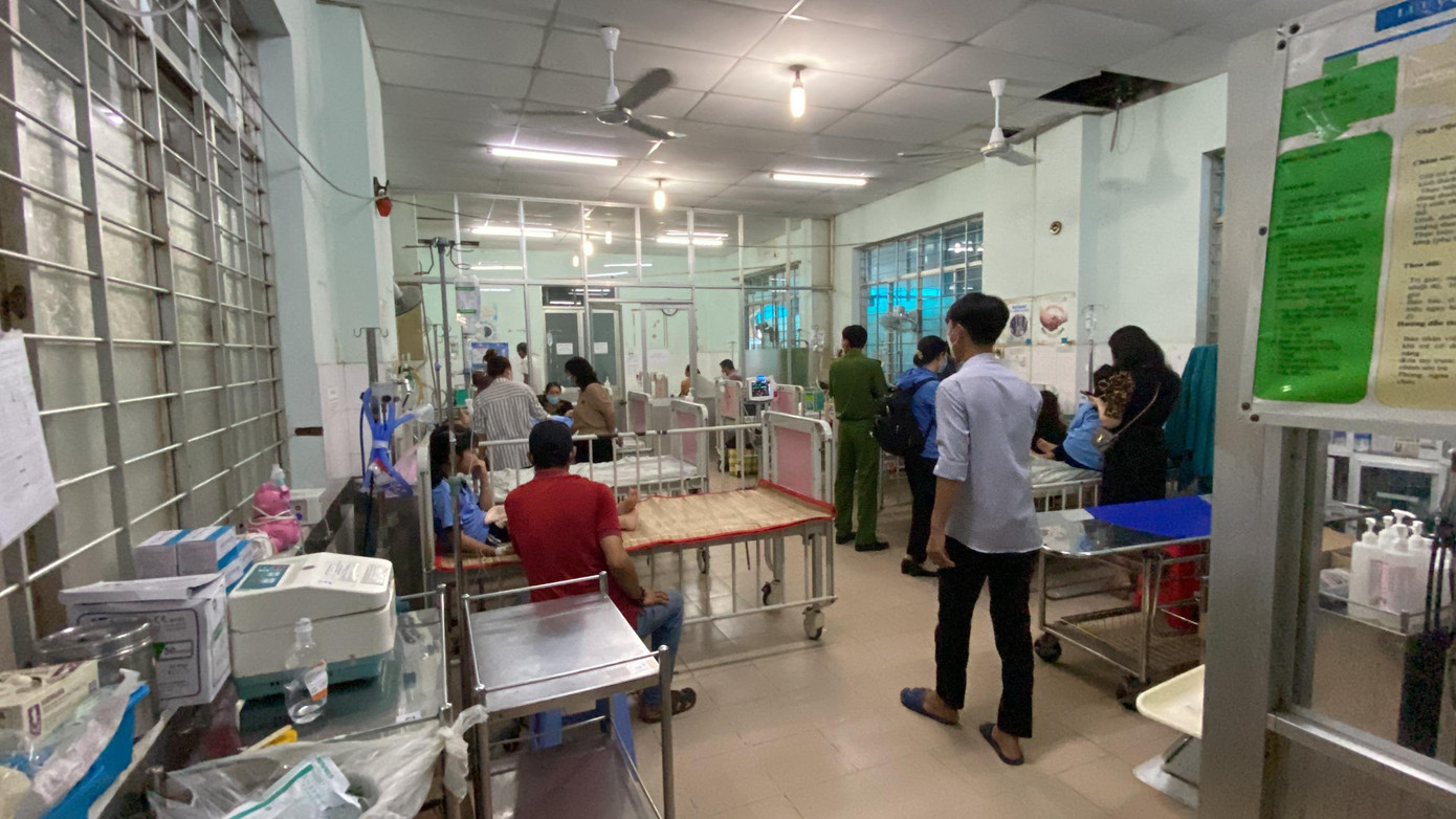 Có 14 học sinh được đưa đến bệnh viện.