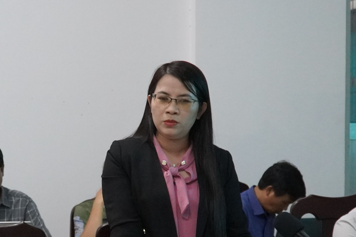 Bà Nguyễn Thị Hồng Linh, Phó Chủ tịch TP Rạch Giá. Bà Nguyễn Thị Hồng Linh, Phó Chủ tịch TP Rạch Giá.