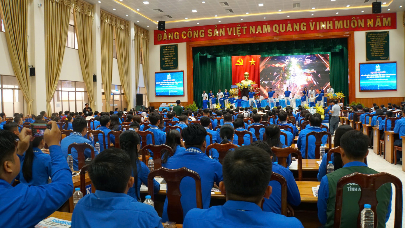 Quang cảnh hội nghị.