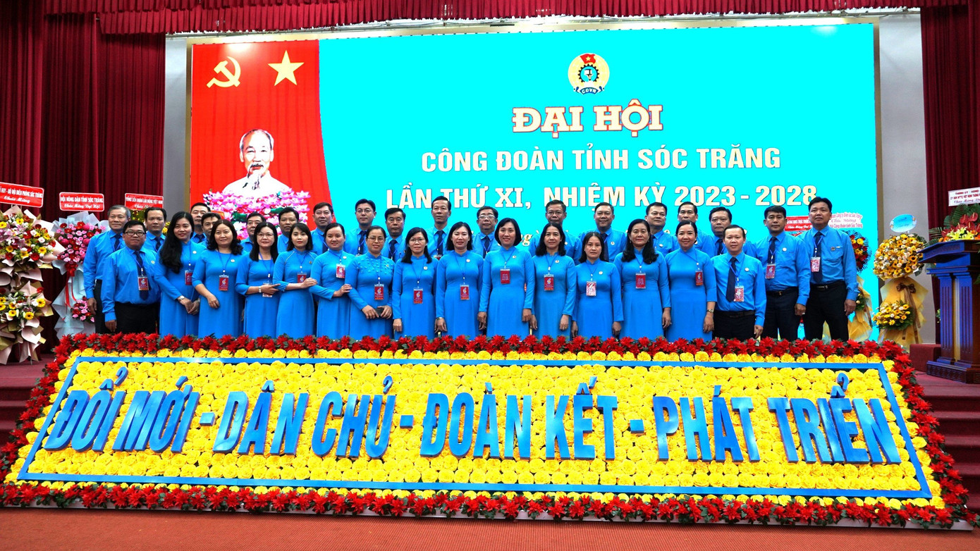 BCH Công đoàn tỉnh Sóc Trăng khoá XI ra mắt Đại hội.