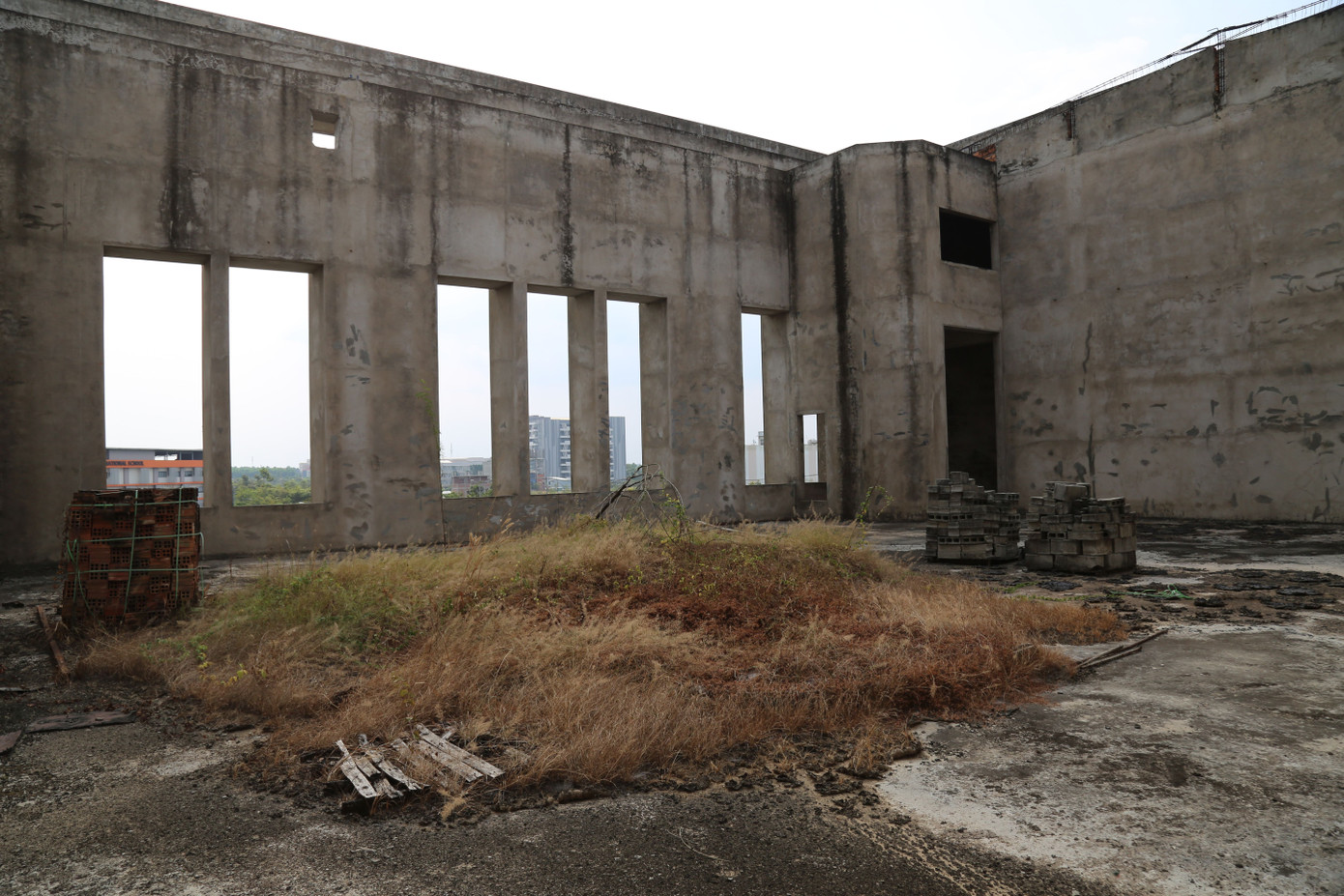 Đến nay, dự án mới đạt hơn 21% giá trị hợp đồng tổng thầu EPC, trong đó phần xây dựng đạt 80%, còn hệ thống trang thiết bị chưa triển khai.