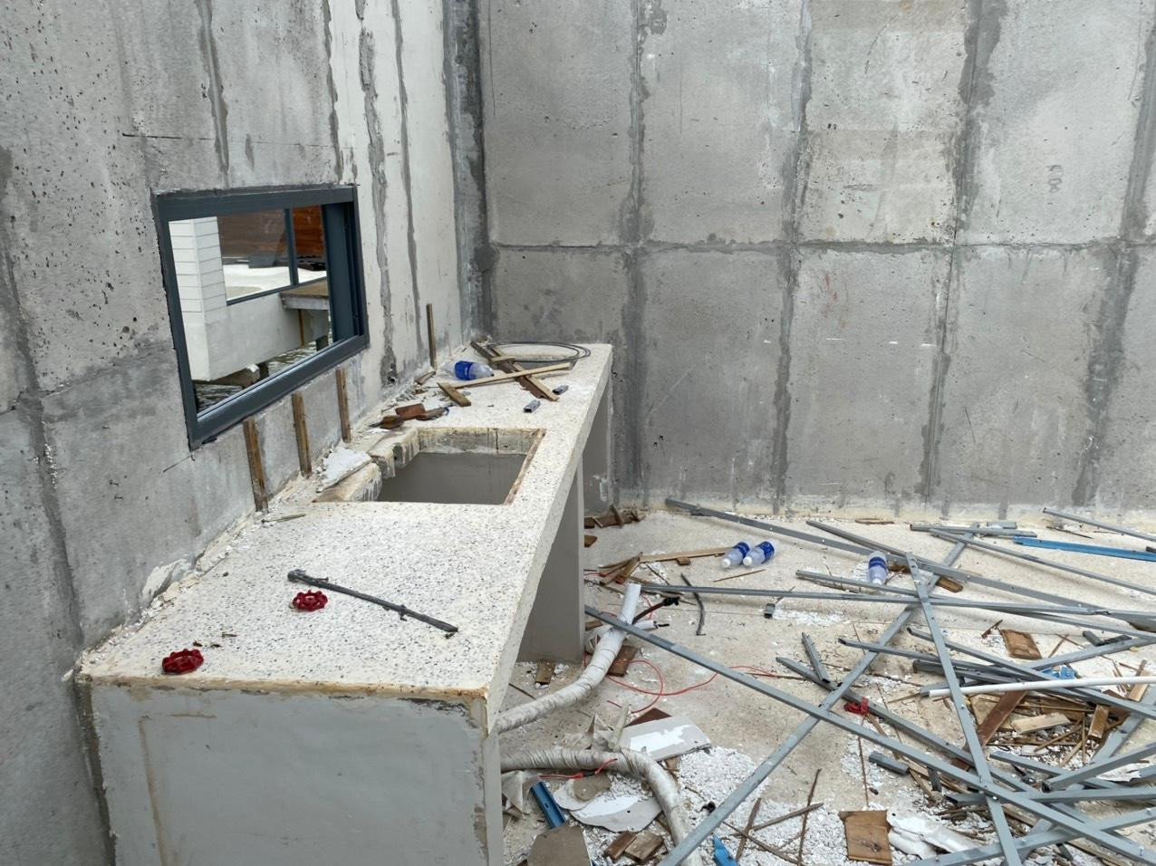 Việc cưỡng chế sẽ được tiến hành vào 7h30 phút ngày 31/10. Việc cưỡng chế sẽ được tiến hành vào 7h30 phút ngày 31/10.