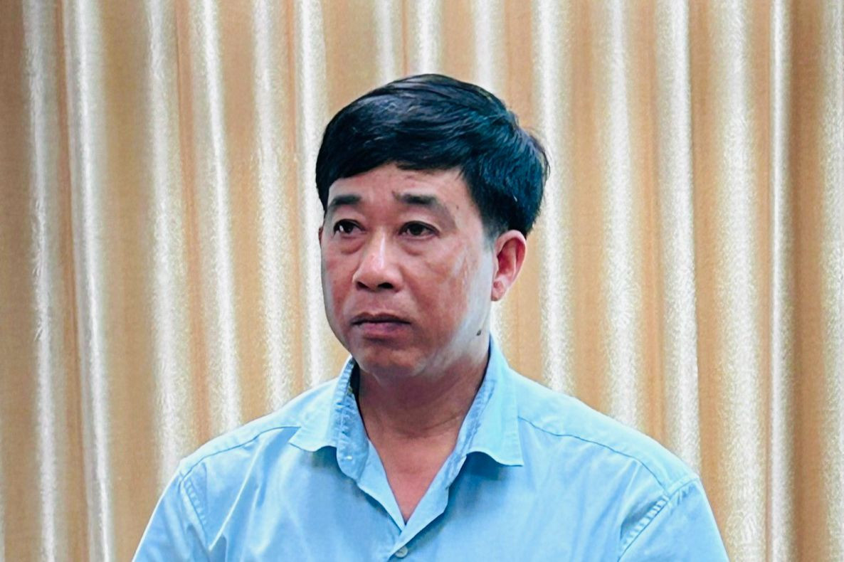 Bị can Trần Thanh Liêm - nguyên Trưởng phòng Tài nguyên và Môi trường huyện Vĩnh Thạnh. Bị can Trần Thanh Liêm - nguyên Trưởng phòng Tài nguyên và Môi trường huyện Vĩnh Thạnh.