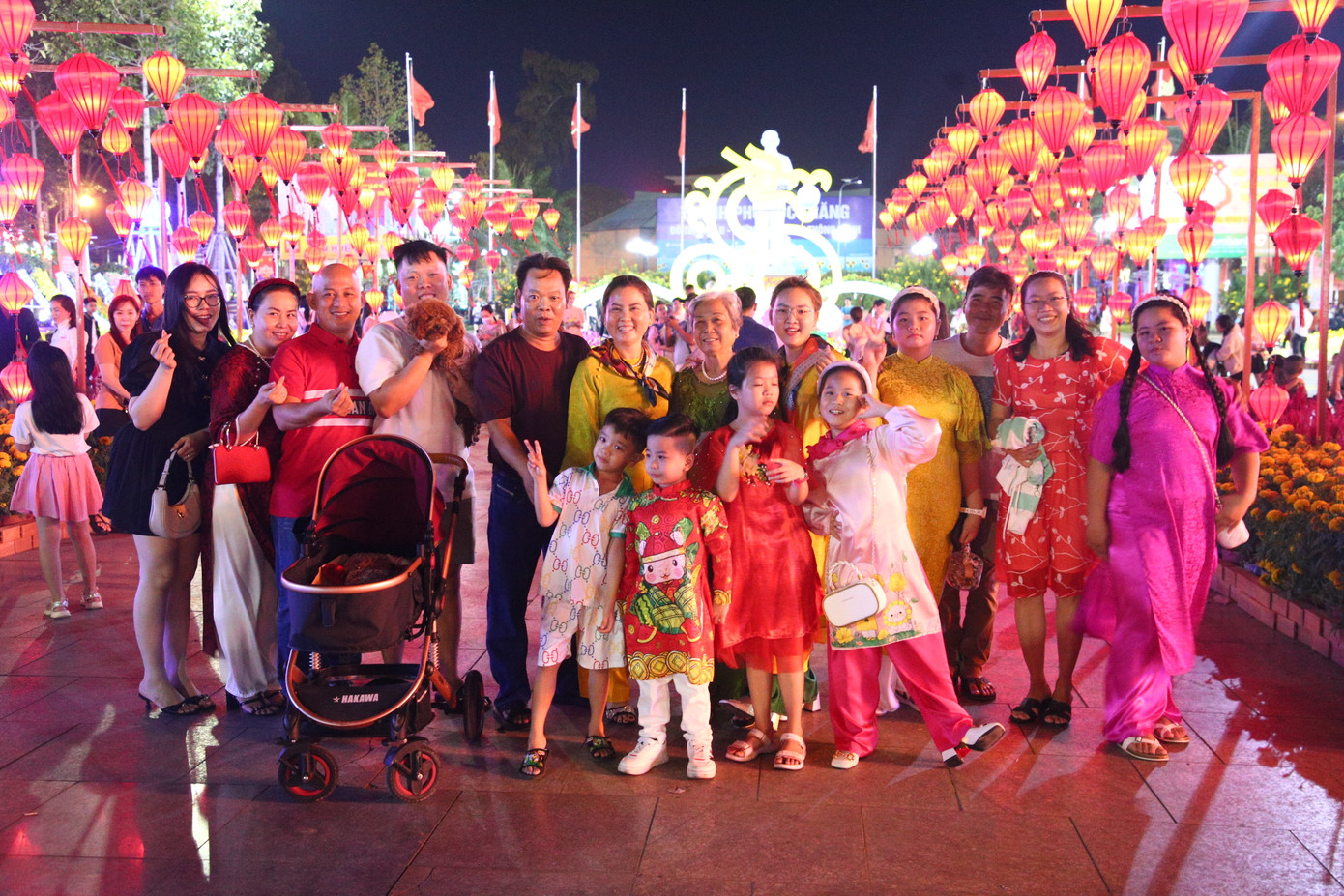 Pháo hoa rực sáng trên bầu trời chào năm mới Giáp Thìn 2024 ảnh 123 Pháo hoa rực sáng trên bầu trời chào năm mới Giáp Thìn 2024 ảnh 123