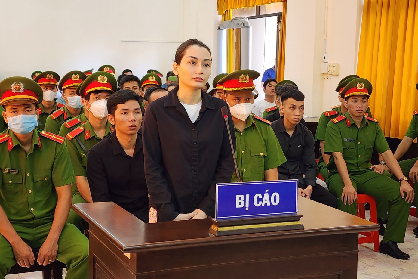 Bị cáo Vũ Thị Diệp tại toà. Ảnh: Văn Vũ. Bị cáo Vũ Thị Diệp tại toà. Ảnh: Văn Vũ.