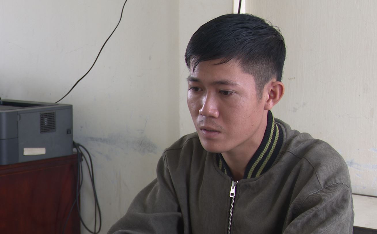 Ngô Thanh Trang tại cơ quan công an. Ảnh: Trọng Tín.