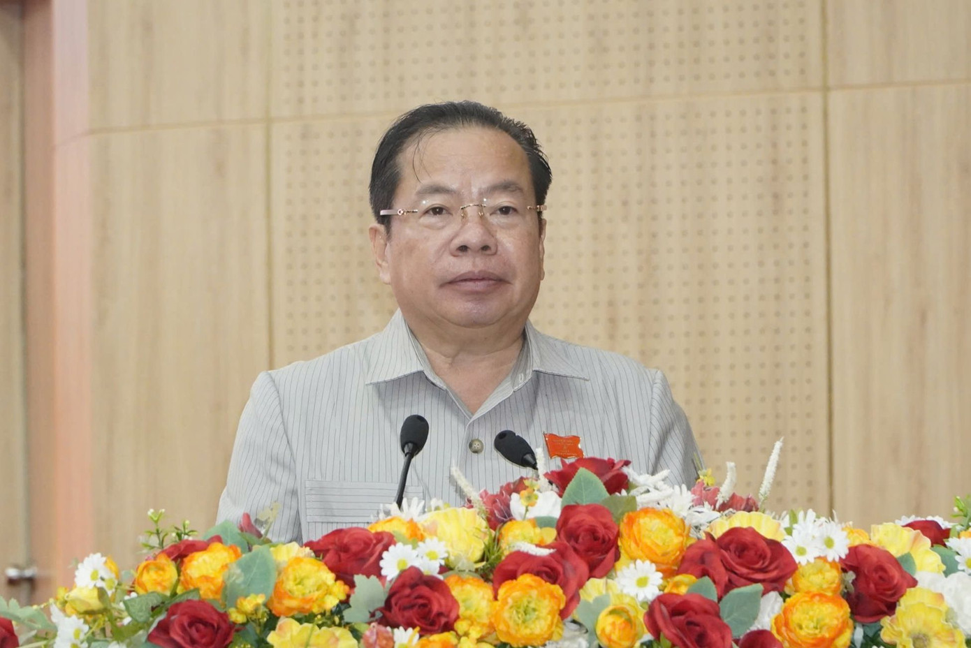 Phó Bí thư thường trực Tỉnh uỷ, Chủ tịch HĐND tỉnh Kiên Giang - Mai Văn Huỳnh phát biểu tại kỳ họp.