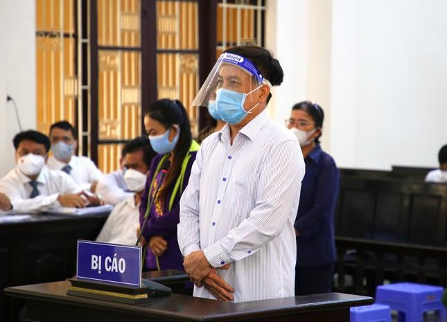 Cựu Chủ tịch UBND TP.Trà Vinh bị đề nghị mức án từ 8-9 năm tù. Ảnh: Nhật Huy.