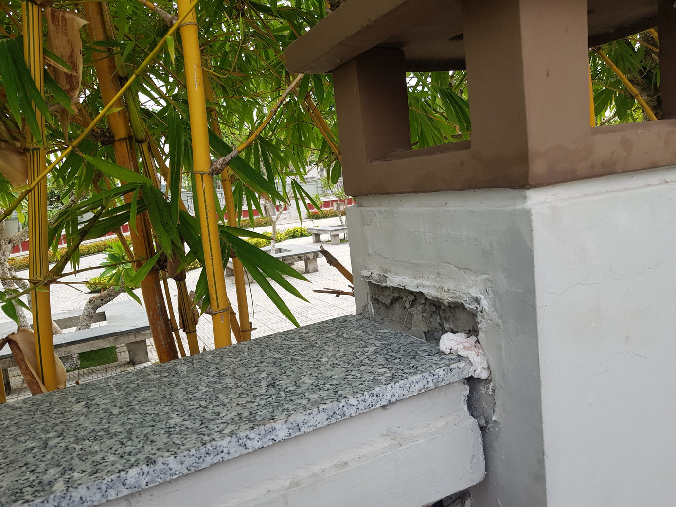 Ngày 24/2, ông Nguyễn Thực Hiện – Phó Chủ tịch UBND TP. Cần Thơ, ký công văn gửi Sở VHTT&amp;DL, Sở Xây dựng, Sở Tài chính và UBND quận Bình Thuỷ về việc khắc phục sửa chữa công trình bị nứt, lún tại Đền thờ Vua Hùng. Theo đó, UBND TP. Cần Thơ thống nhất chủ trương giao Sở VHTT&amp;DL triển khai sửa chữa hạng mục bị nứt, lún tại Đền thờ Vua Hùng.