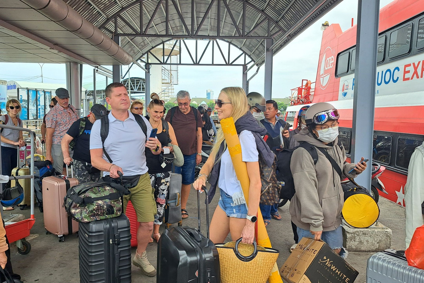 Khách quốc tế đến Phú Quốc tăng cao. Khách quốc tế đến Phú Quốc tăng cao.