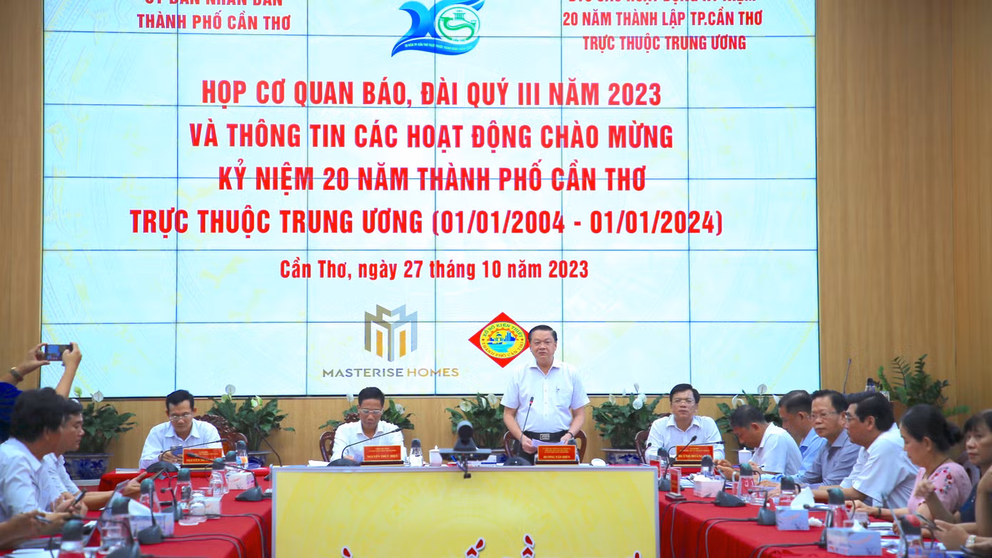 Quy chế quy định cơ quan, văn phòng đại diện báo chí, phóng viên thường trú khi tham dự họp báo phải đúng thành phần được mời. Quy chế quy định cơ quan, văn phòng đại diện báo chí, phóng viên thường trú khi tham dự họp báo phải đúng thành phần được mời.