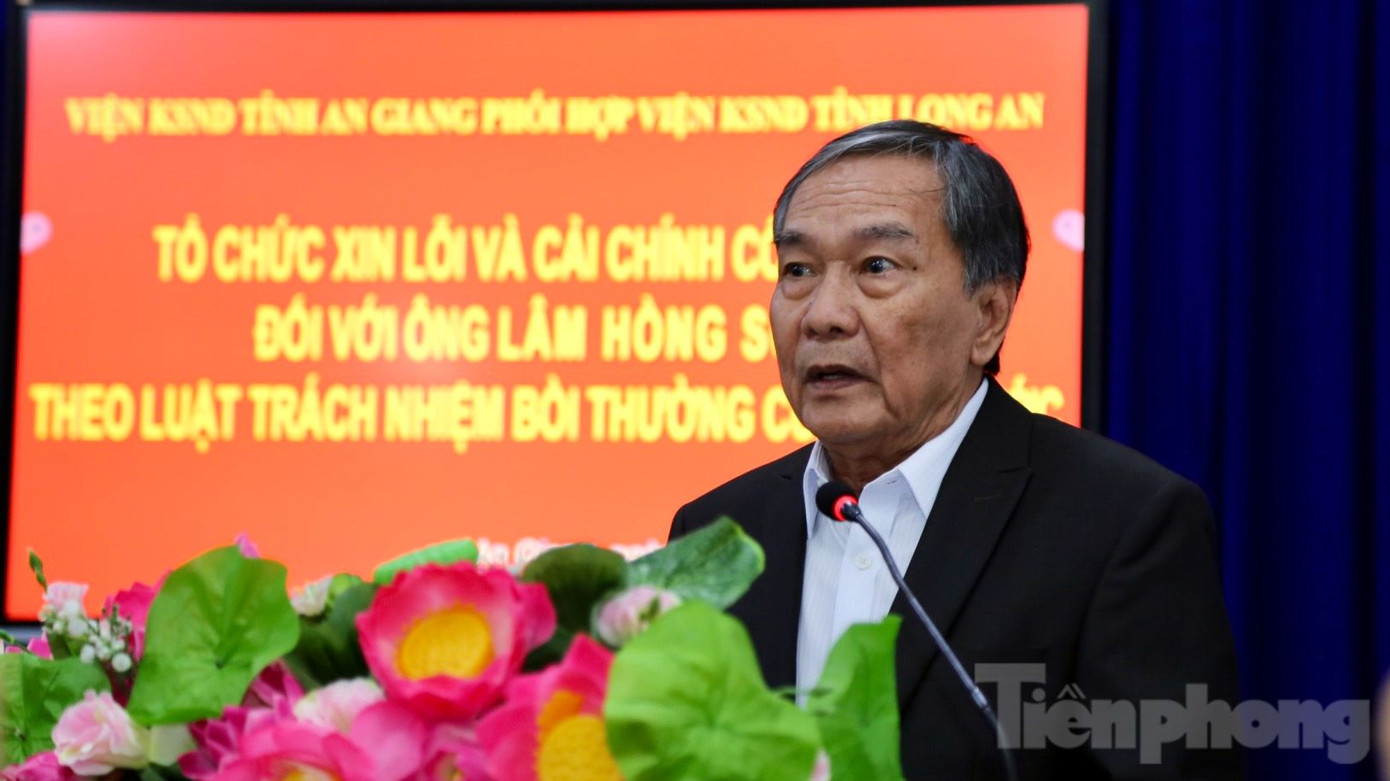 Hơn 34 năm oan sai, ông Lâm Hồng Sơn chấp nhận lời xin lỗi và nội dung cải chính. Ảnh: Nhật Huy. Hơn 34 năm oan sai, ông Lâm Hồng Sơn chấp nhận lời xin lỗi và nội dung cải chính. Ảnh: Nhật Huy.