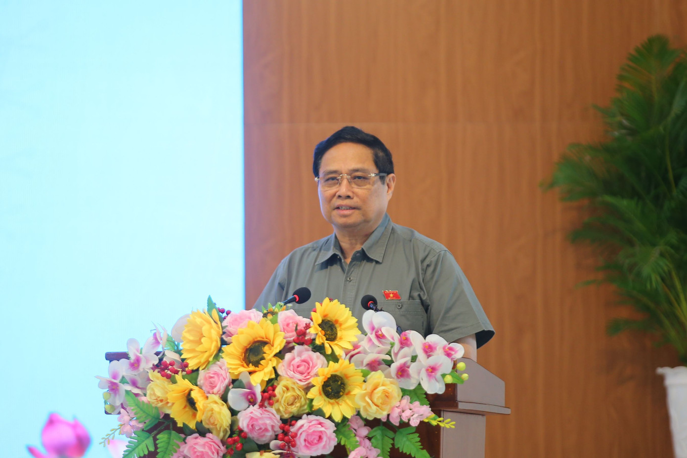 Thủ tướng Phạm Minh Chính phát biểu tại buổi tiếp xúc cử tri huyện Cờ Đỏ, TP. Cần Thơ.