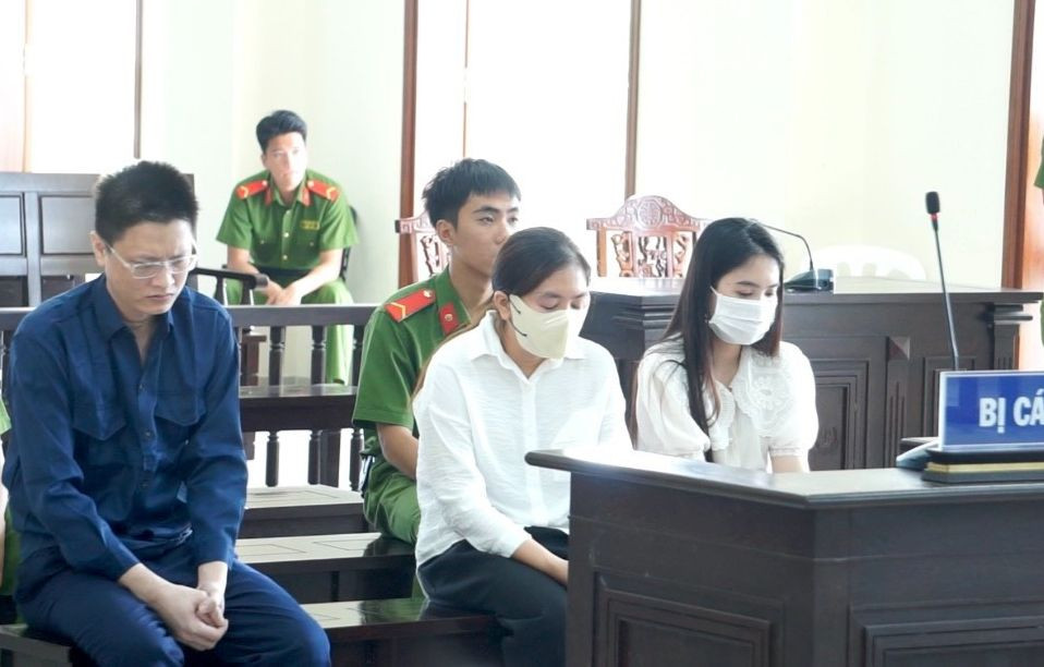 Các bị cáo tại phiên toà.