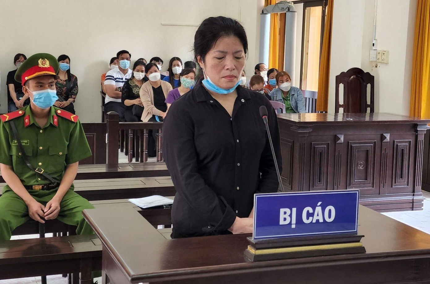 Bị cáo Trần Thị Liên tại toà. Bị cáo Trần Thị Liên tại toà.