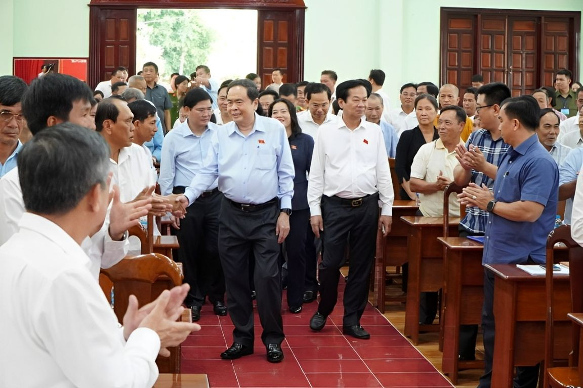 Chủ tịch Quốc hội Trần Thanh Mẫn tiếp xúc cử tri tại xã Vị Thuỷ, TP. Cần Thơ.