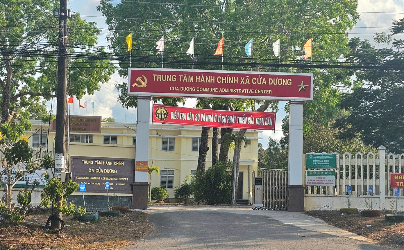 UBND xã Cửa Dương - nơi ông Trần Văn Việt công tác. Ảnh: P.V. UBND xã Cửa Dương - nơi ông Trần Văn Việt công tác. Ảnh: P.V.