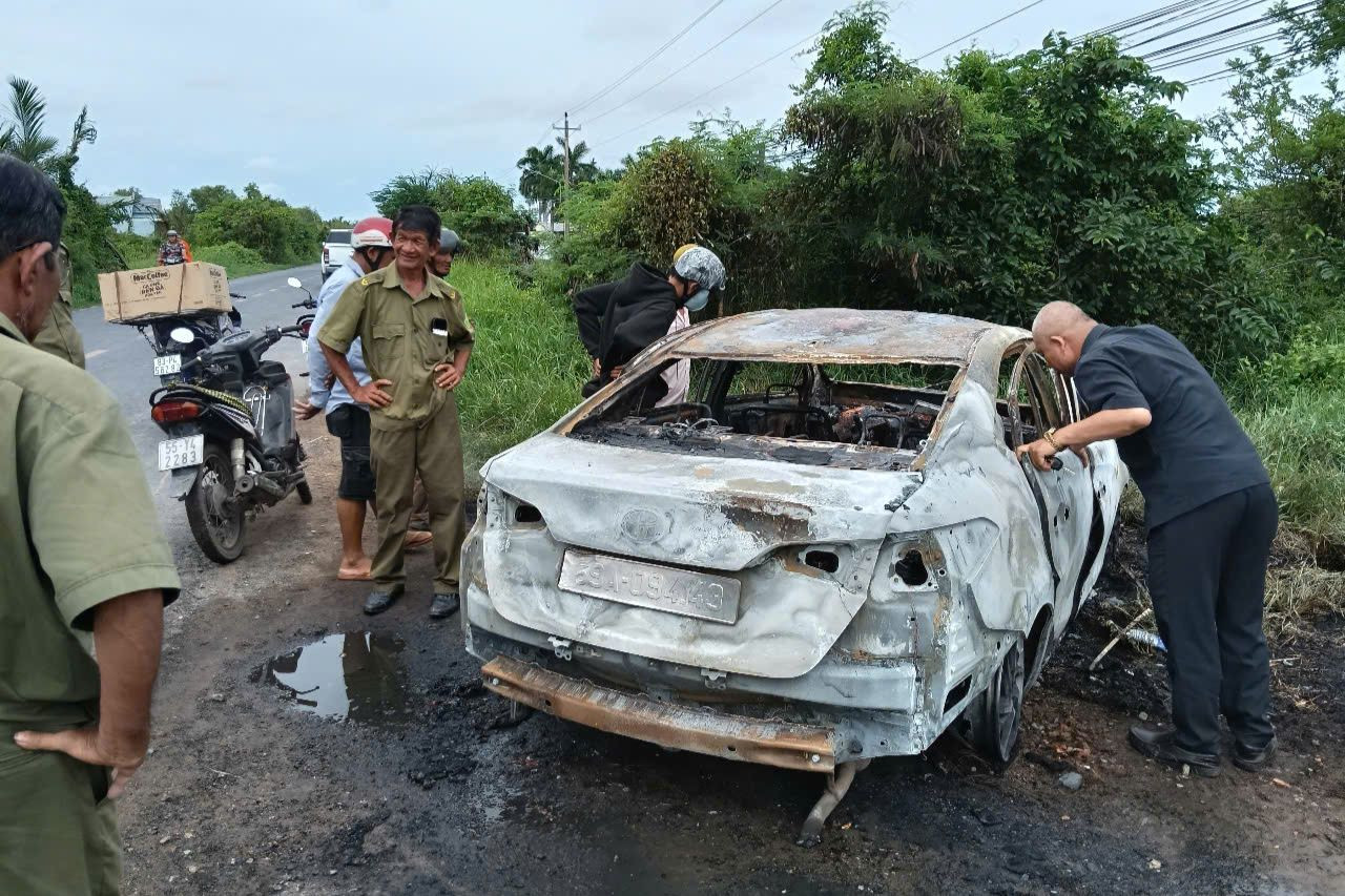 Hiện trường vụ cháy. Hiện trường vụ cháy.