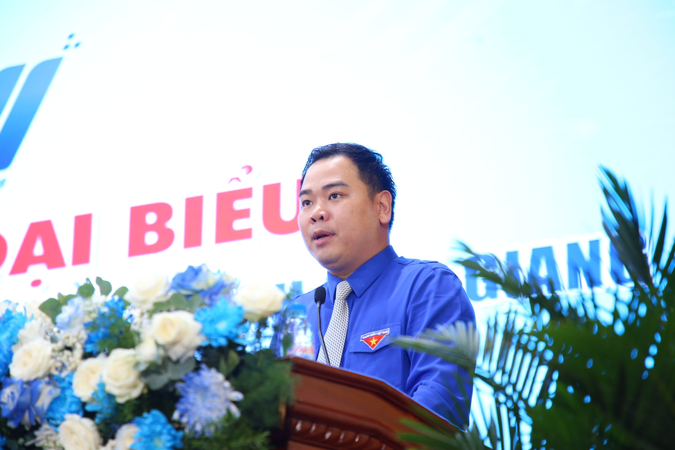 Anh Nguyễn Xuân Hiếu - Phó Chủ tịch Trung ương Hội LHTN Việt Nam phát biểu tại đại hội.