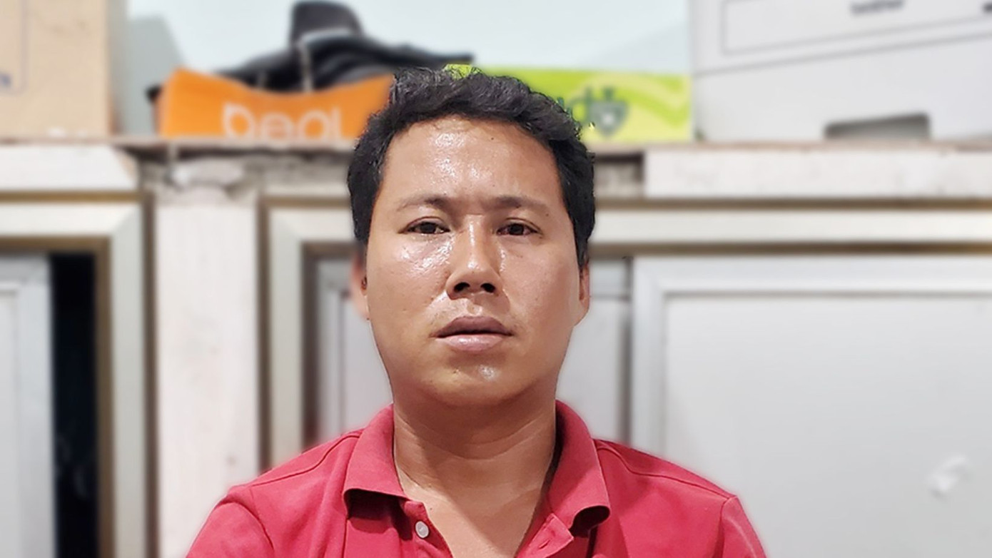 Nguyễn Minh Trường tại cơ quan công an. Nguyễn Minh Trường tại cơ quan công an.